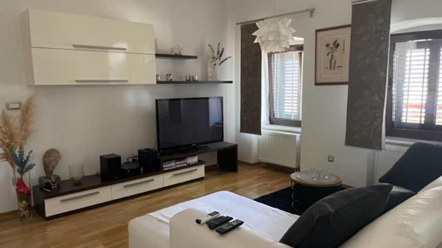 Apartment Marina Rijeka Buitenkant foto